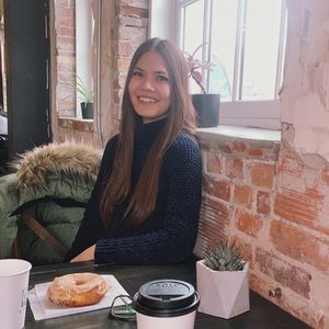 Meet your Posher, Stephanie